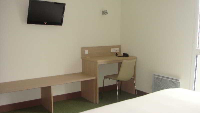 The Originals Access, Hotel Cholet Gare Ngoại thất bức ảnh